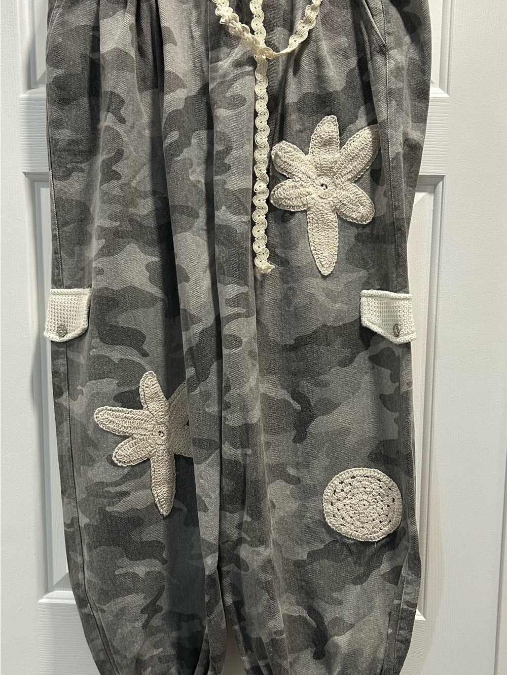 POL Gray Camouflage Crochet-Appliqué Harem Pants